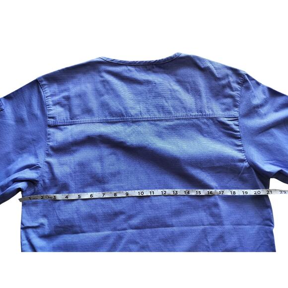 Carhartt Men's Blue Ripstop Rugged Flex 6 pockets V-Neck Scrub Top Size M - Picture 10 of 12
